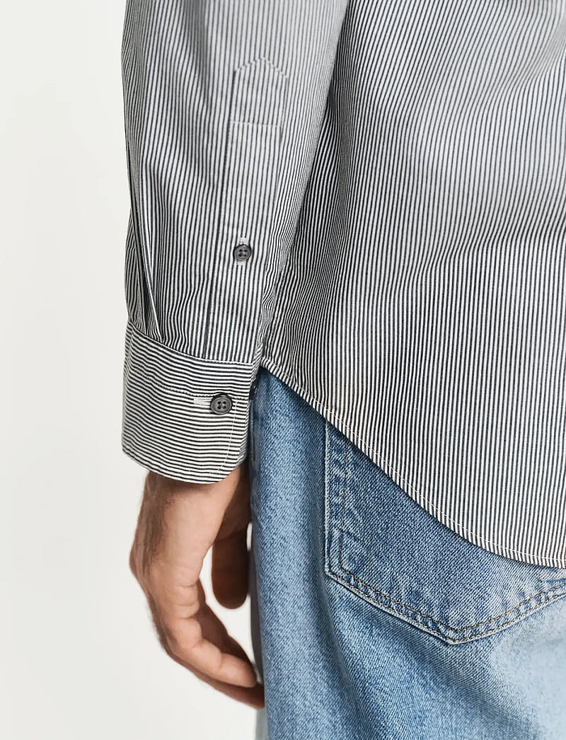 GANT - REG CLASSIC POPLIN BANKER SHIRT - basic-hemden - black - 4