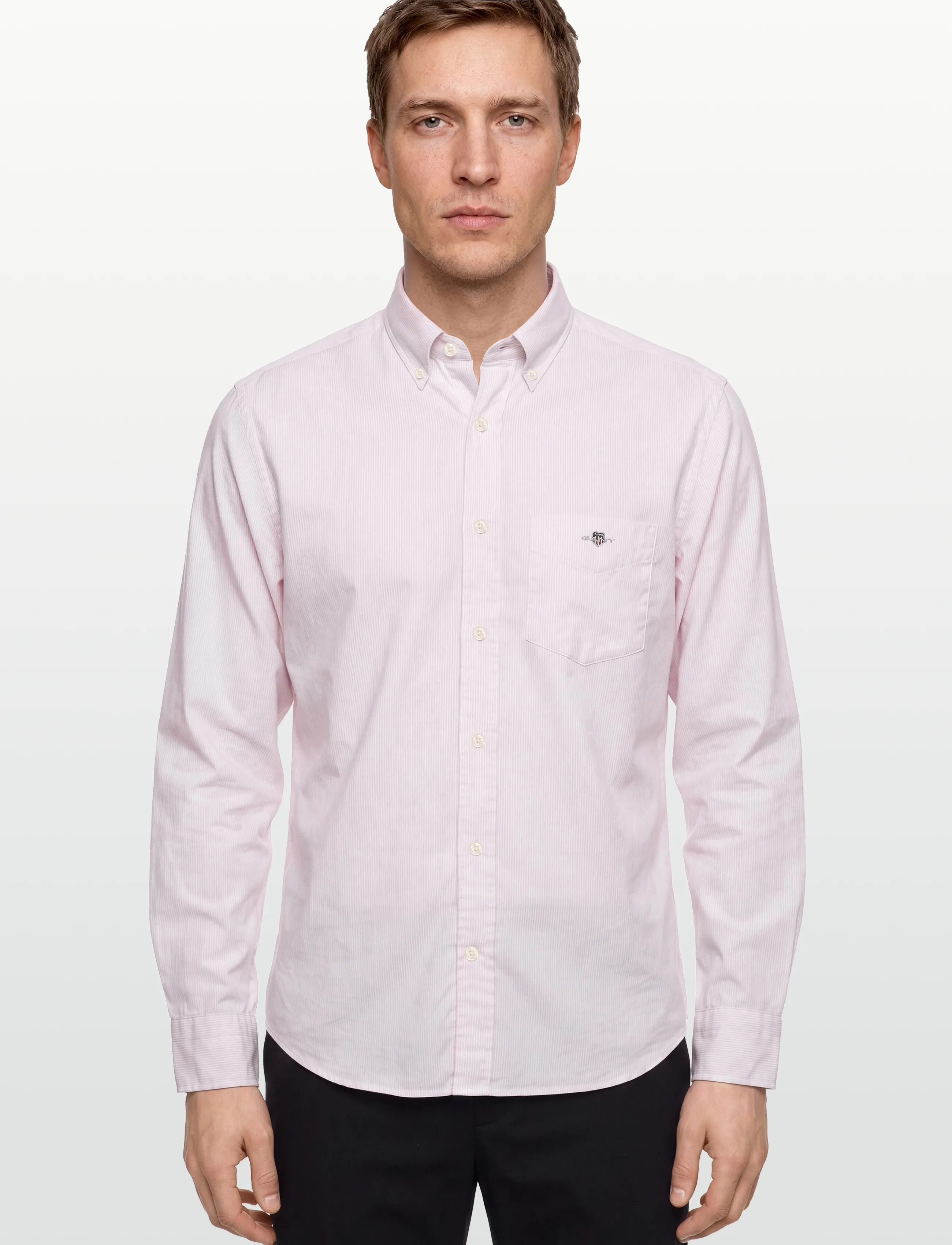 Gant - REG CLASSIC POPLIN BANKER SHIRT - casual skjortor - light pink - 3