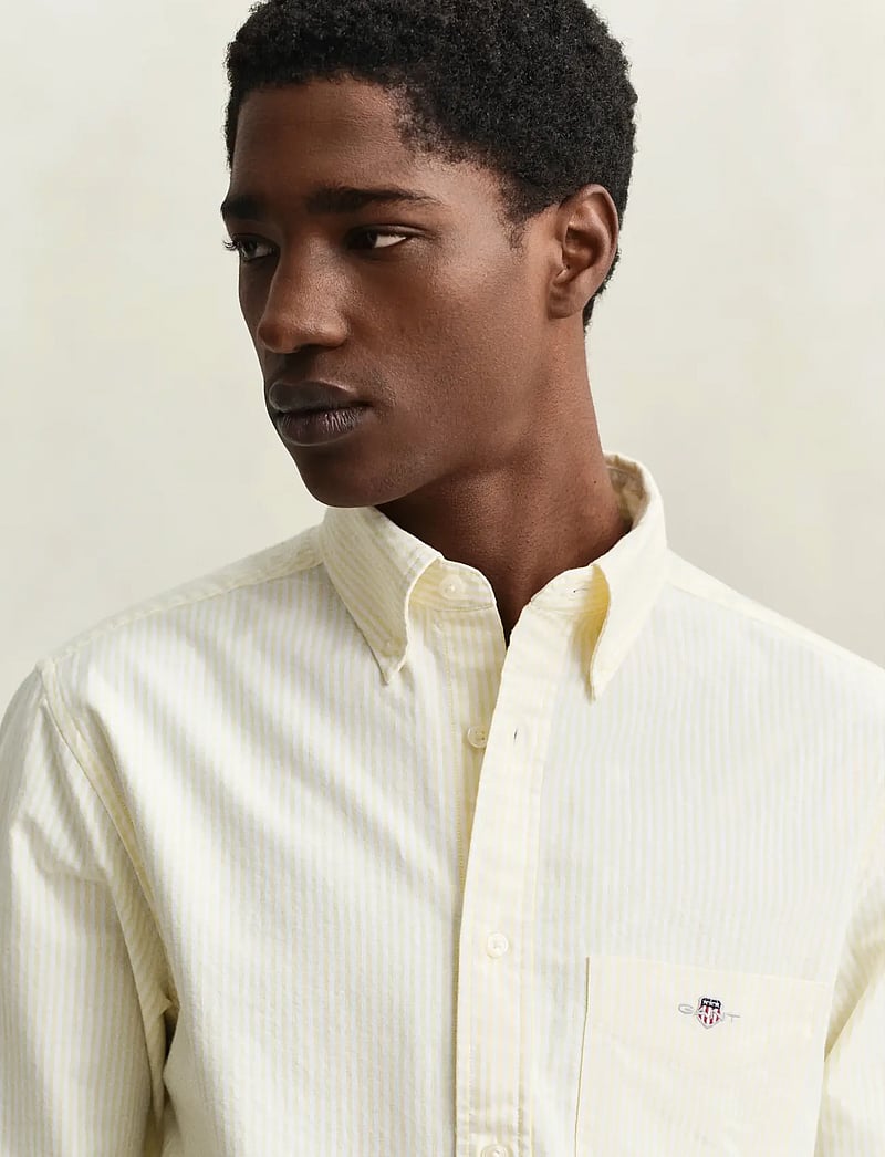 GANT - REG CLASSIC OXFORD STRIPE SHIRT - randiga skjortor - light mustard yellow - 4