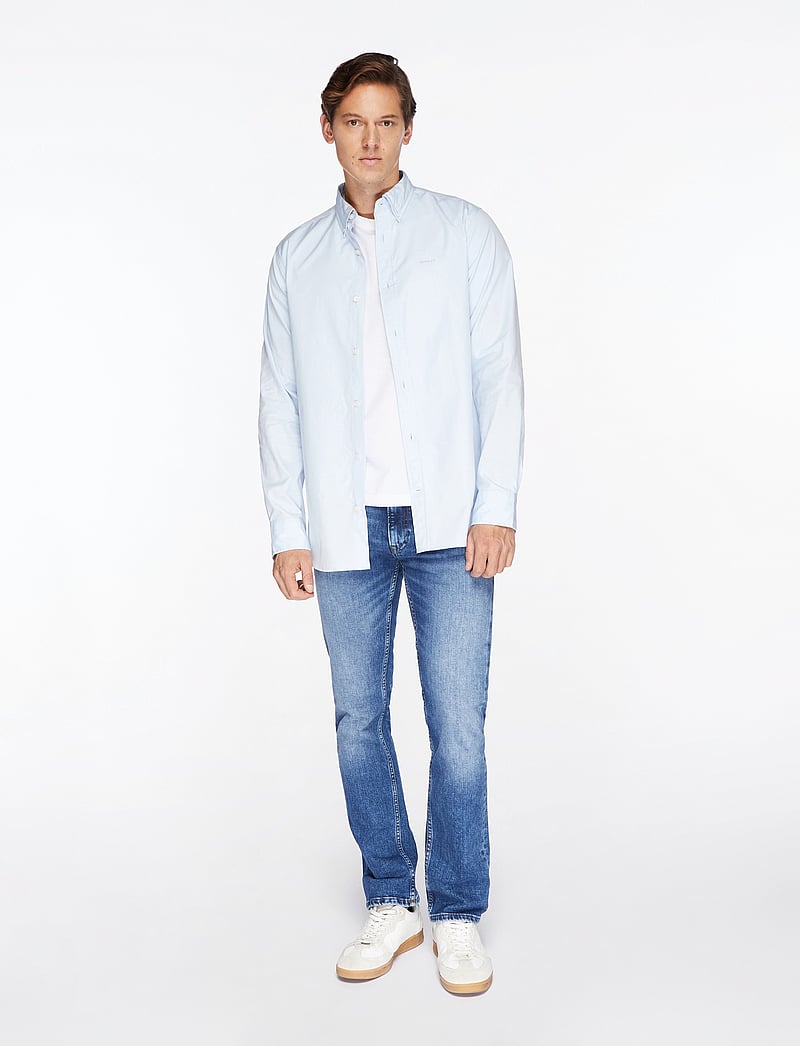 GANT - REG PINPOINT OXFORD SHIRT - basic skjortor - light blue - 2