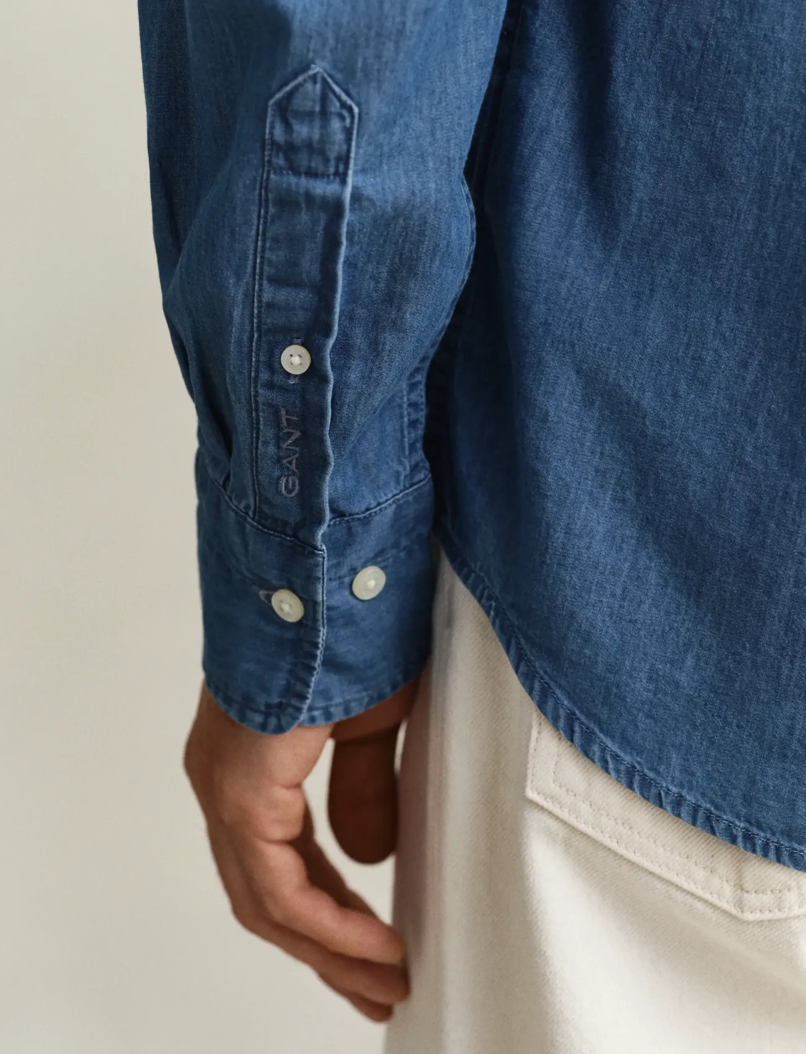 Gant - REG INDIGO TWILL SHIRT - denimskjorter - semi light blue - 4