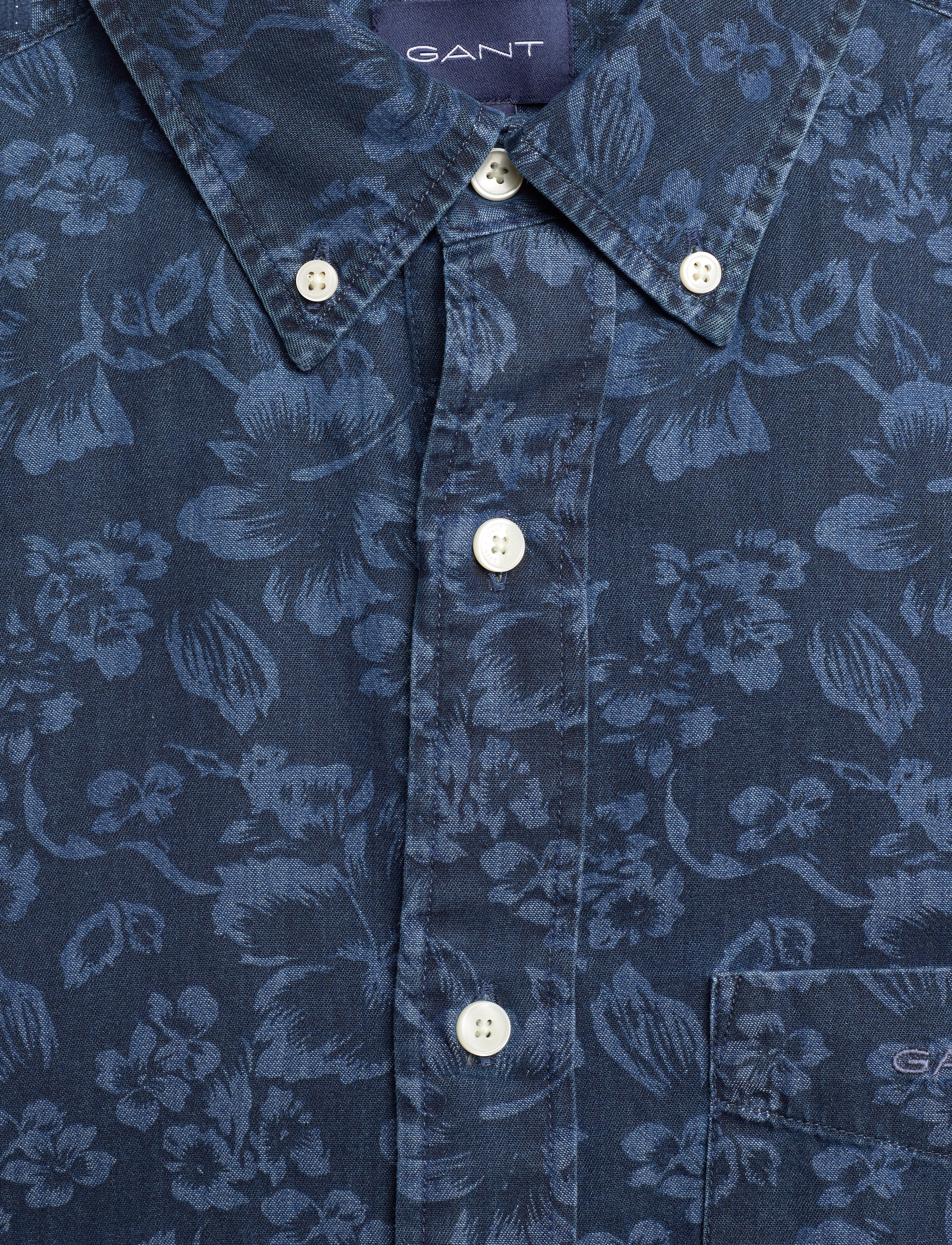 GANT - REG UT FLORAL PRINT INDIGO SHIRT - dark indigo - 2