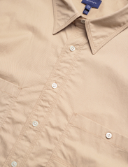 GANT - OS SOLID POPLIN SHIRT - basic skjortor - concrete beige - 3
