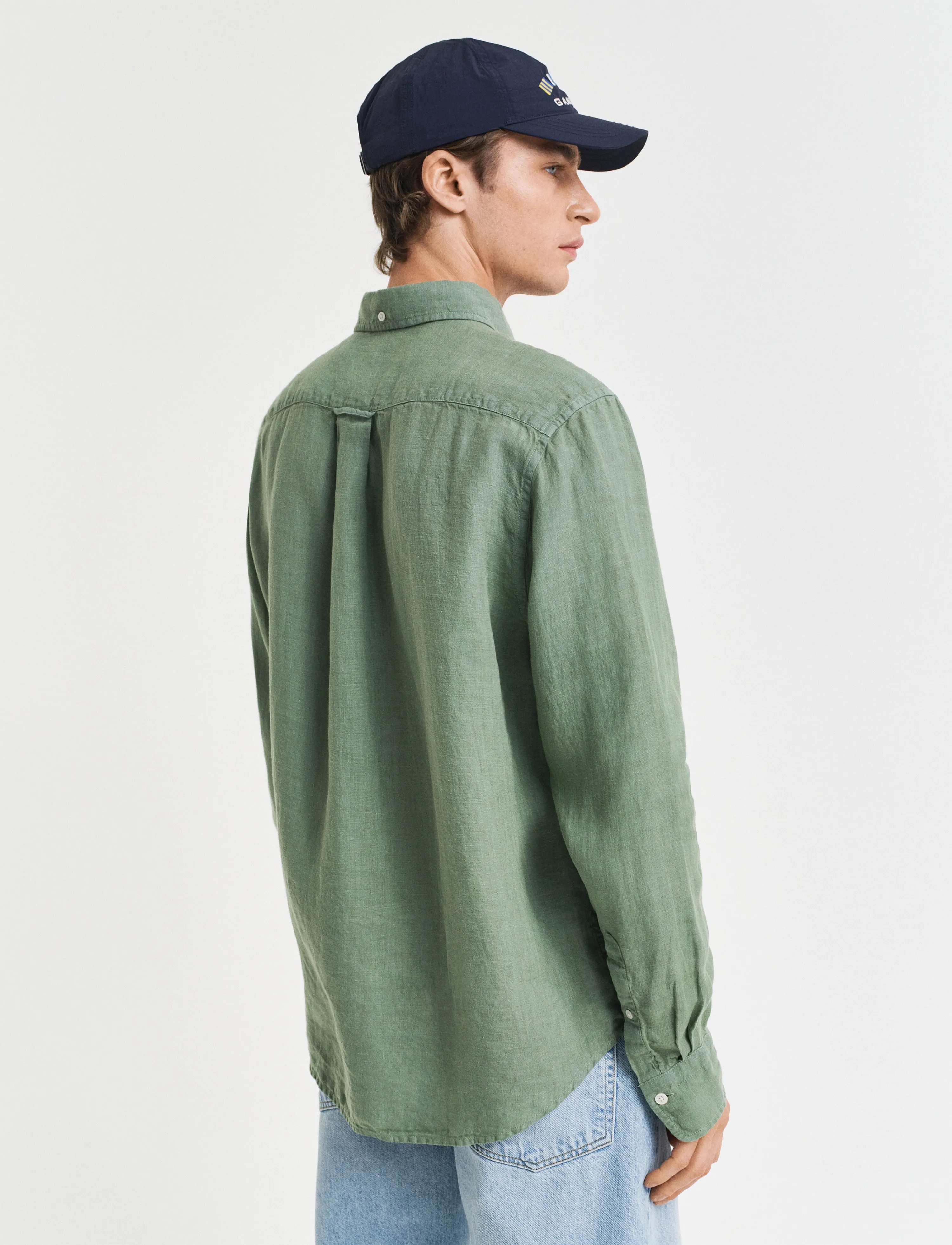 Gant - REG GMNT DYED LINEN SHIRT - hørskjorter - kalamata green - 2