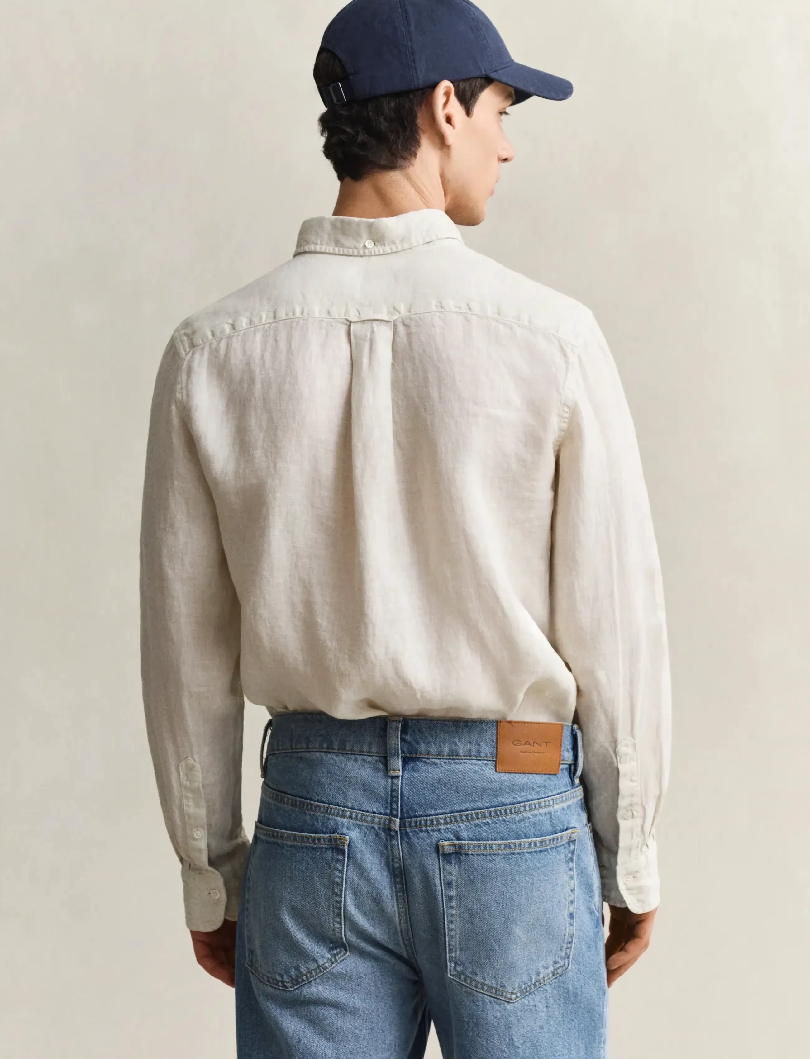 Gant - REG GMNT DYED LINEN SHIRT - hørskjorter - sand - 2