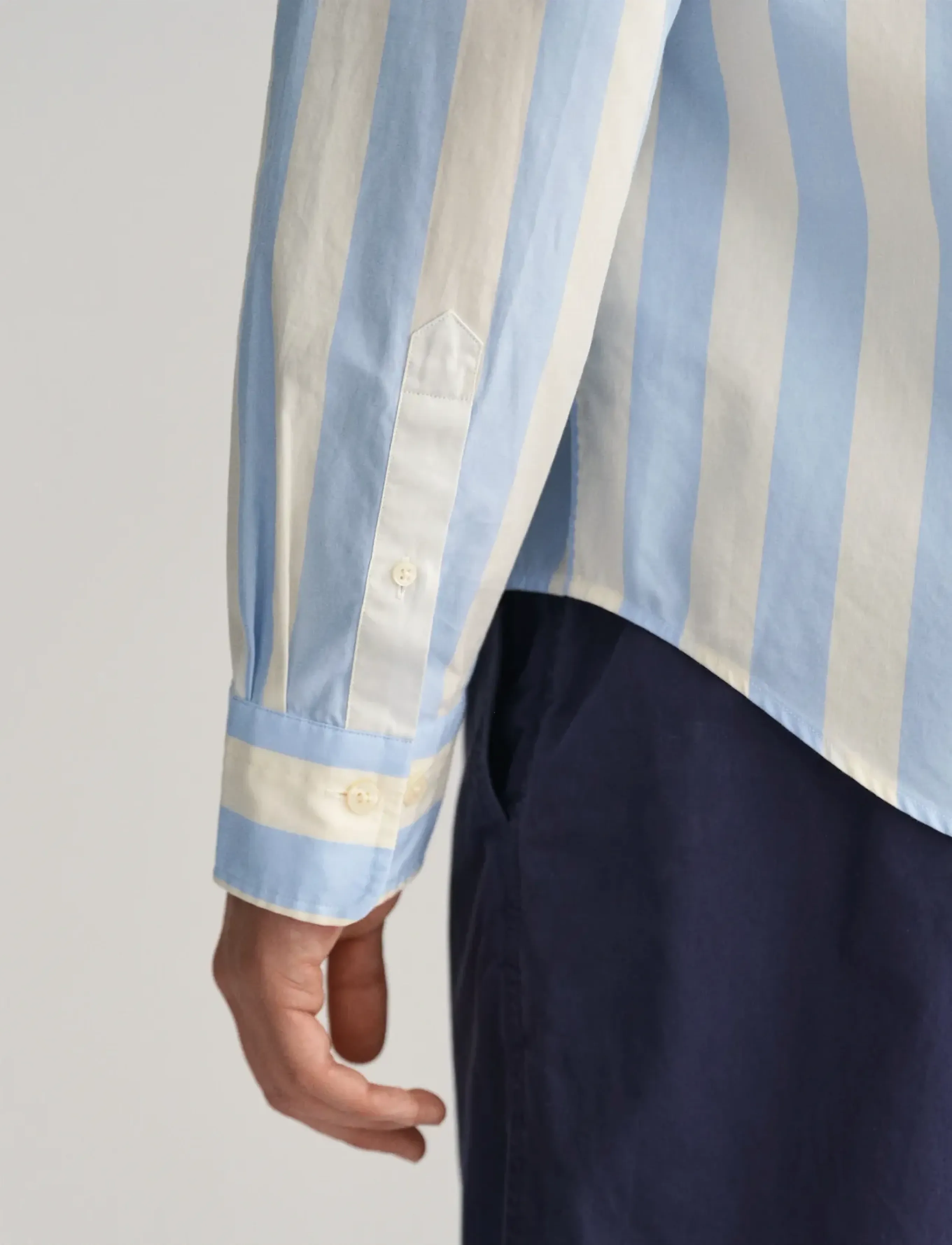 Gant - REG POPLIN PARASOL STRIPE SHIRT - gestreifte hemden - capri blue - 3