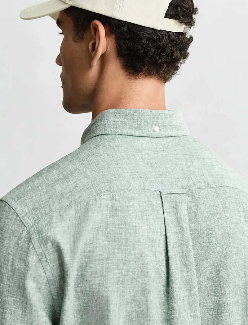 GANT - REG COTTON LINEN SHIRT - linased särgid - woody green - 4