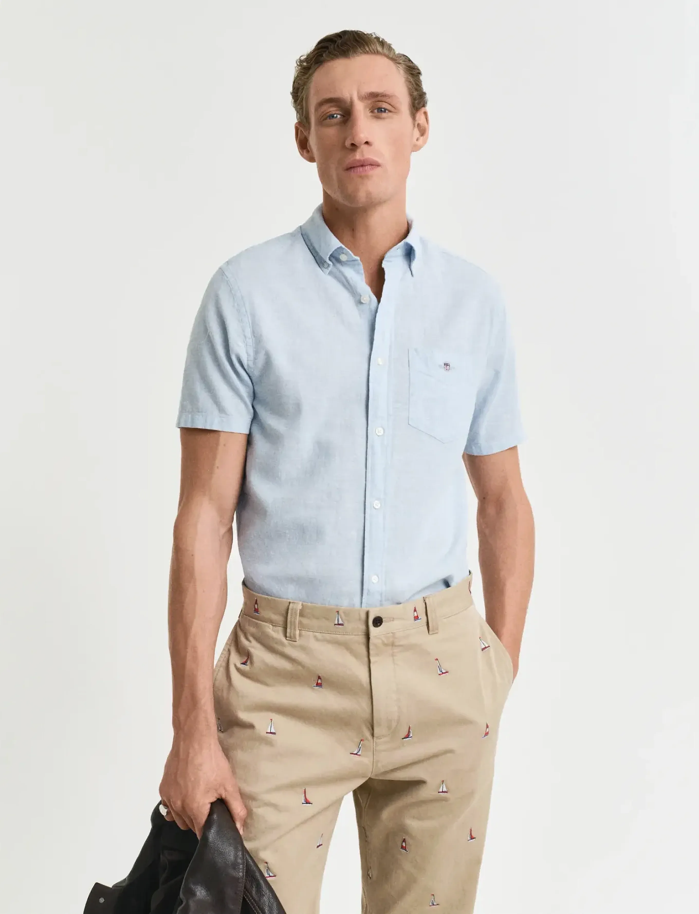 Gant REG COTTON LINEN SS SHIRT - Kurzarmhemden - FRESH BLUE / blue