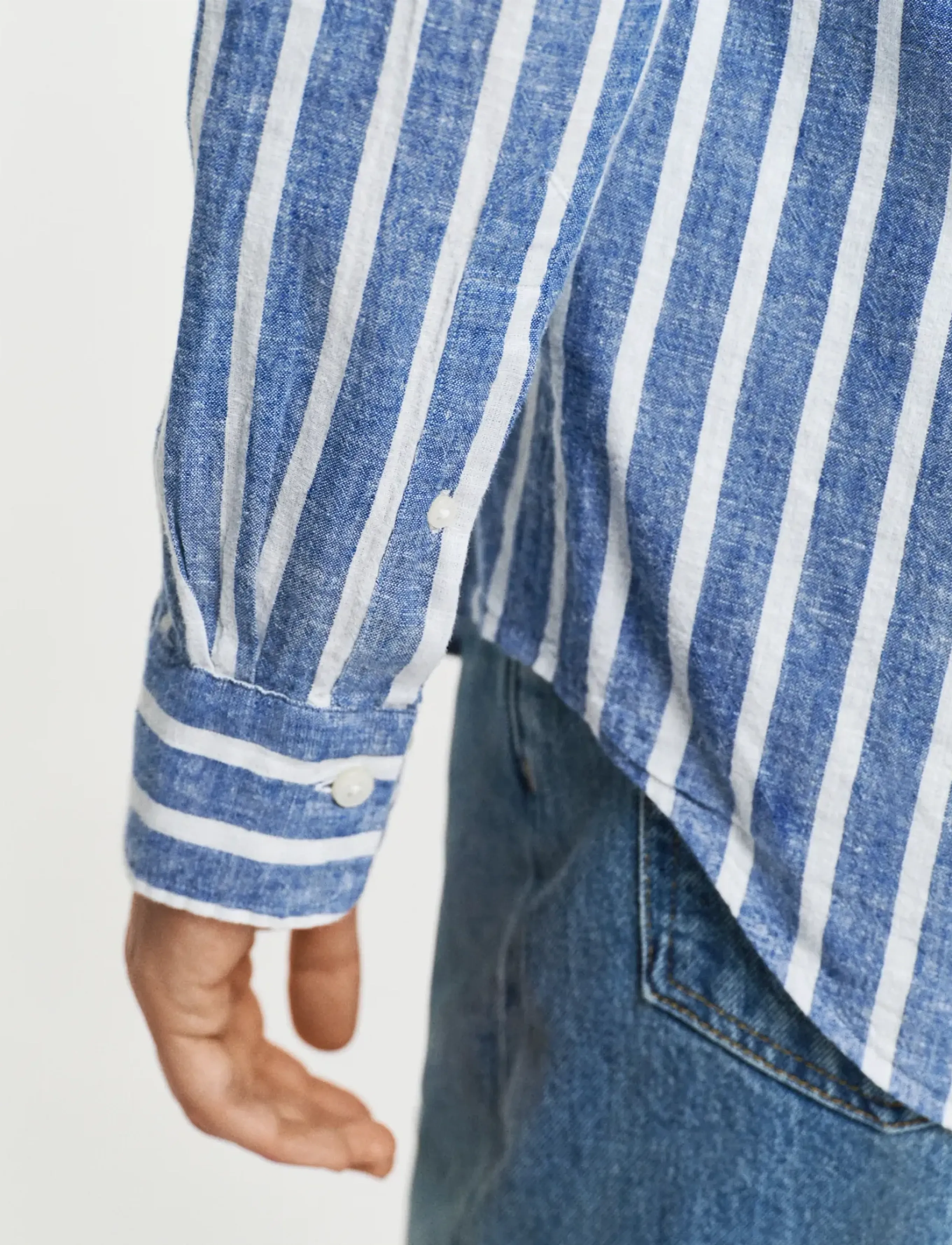 Gant - REG COTTON/LINEN STRIPED SHIRT - koszule w paski i prążki - rich blue - 4