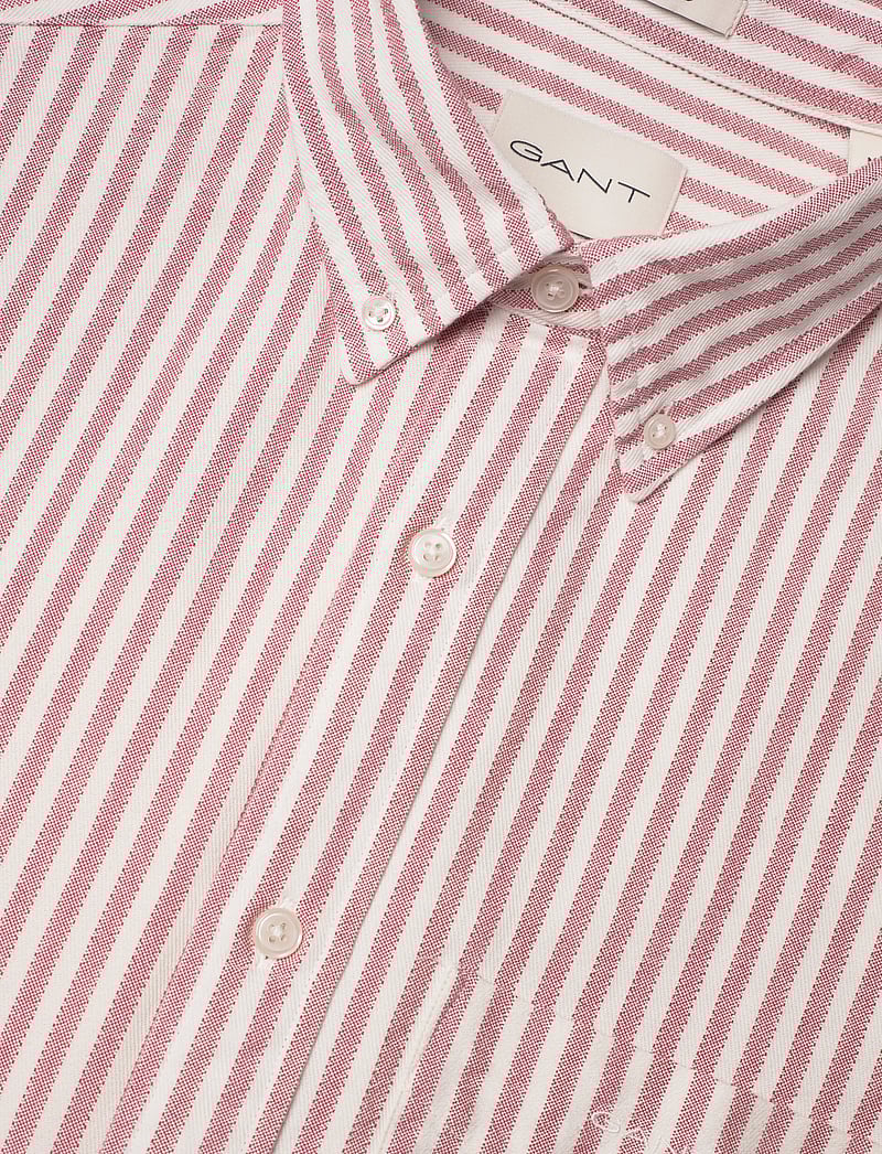 GANT - REG TEXTURE STRIPE SHIRT - stribede skjorter - rose red - 3