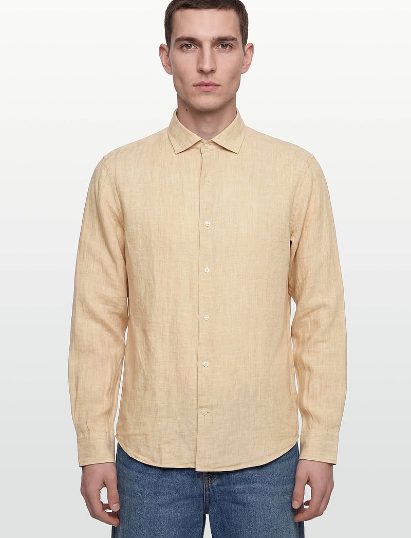 GANT - REG LINEN SHIRT - hørskjorter - oat beige - 3