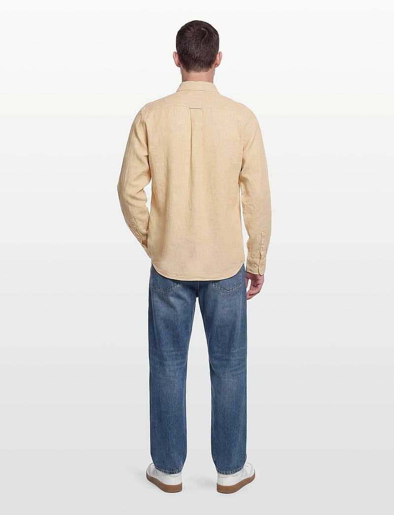 GANT - REG LINEN SHIRT - hørskjorter - oat beige - 4