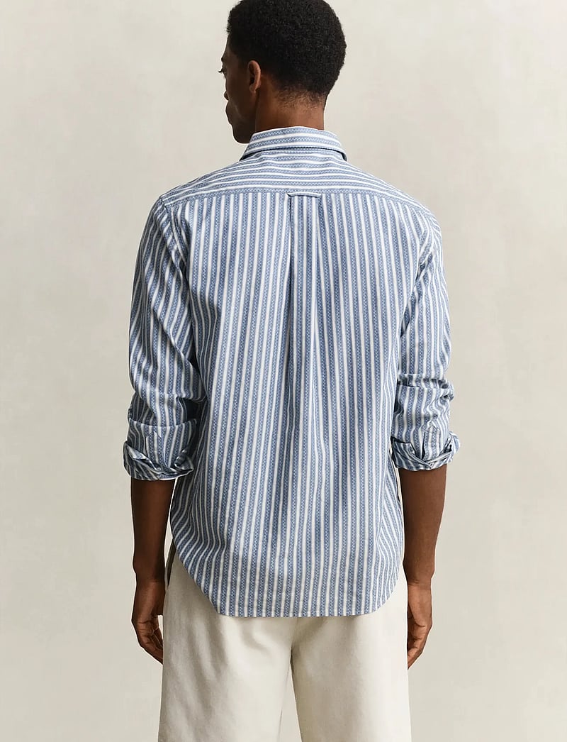 GANT - REG DOBBY STRIPE SHIRT - randiga skjortor - faded denim - 2