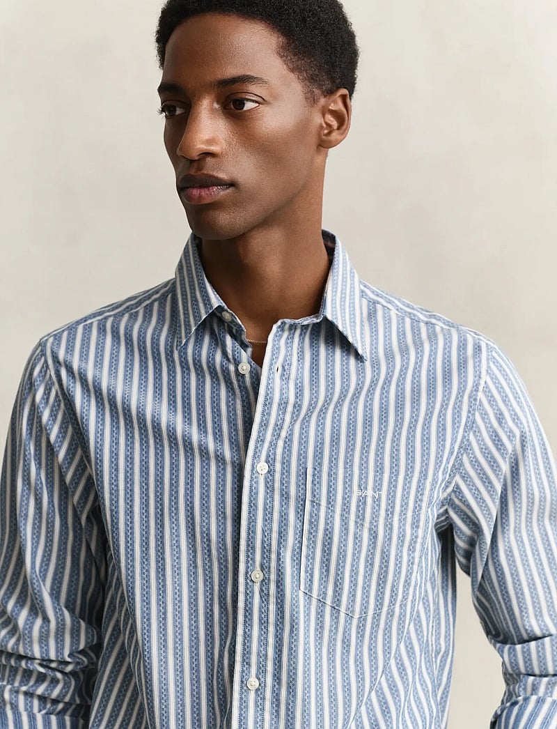 GANT - REG DOBBY STRIPE SHIRT - randiga skjortor - faded denim - 3