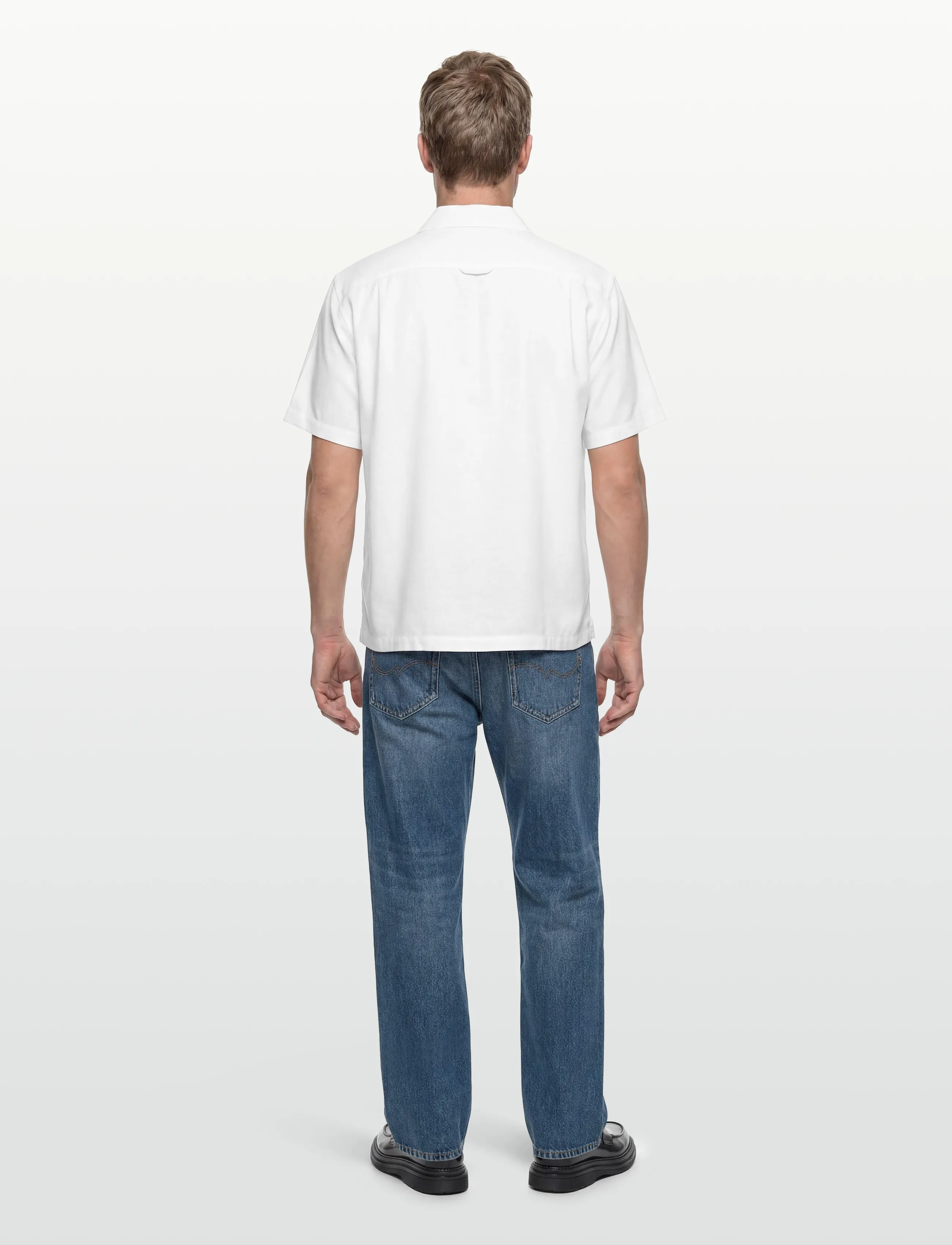 Gant - REG LYOCELL CAMP COLLAR - kurzarmhemden - white - 4