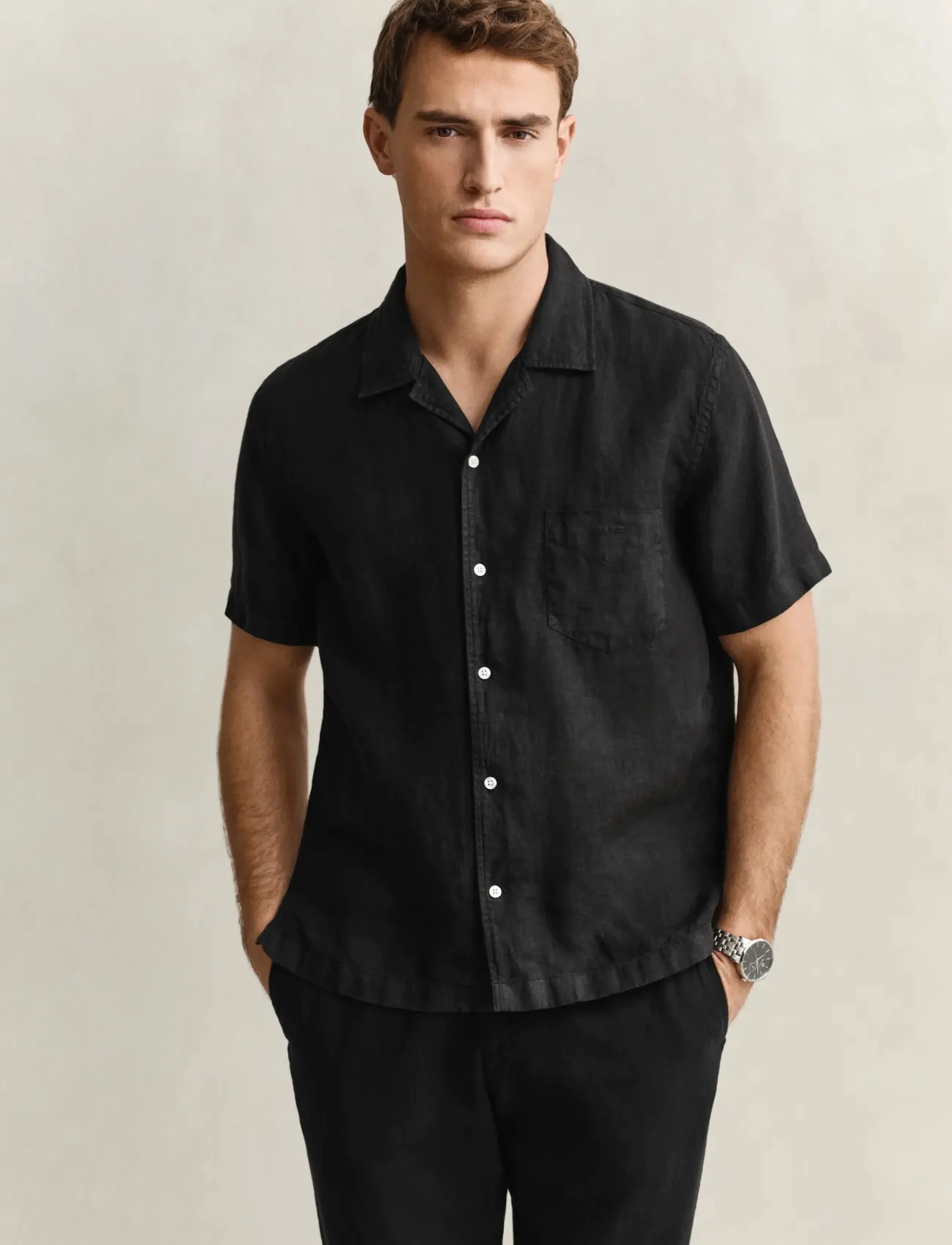 Gant Reg Gmnt Dyed Linen Ss Camp Shirt, Mænd, Camp Skjorte, Sort, Str: S