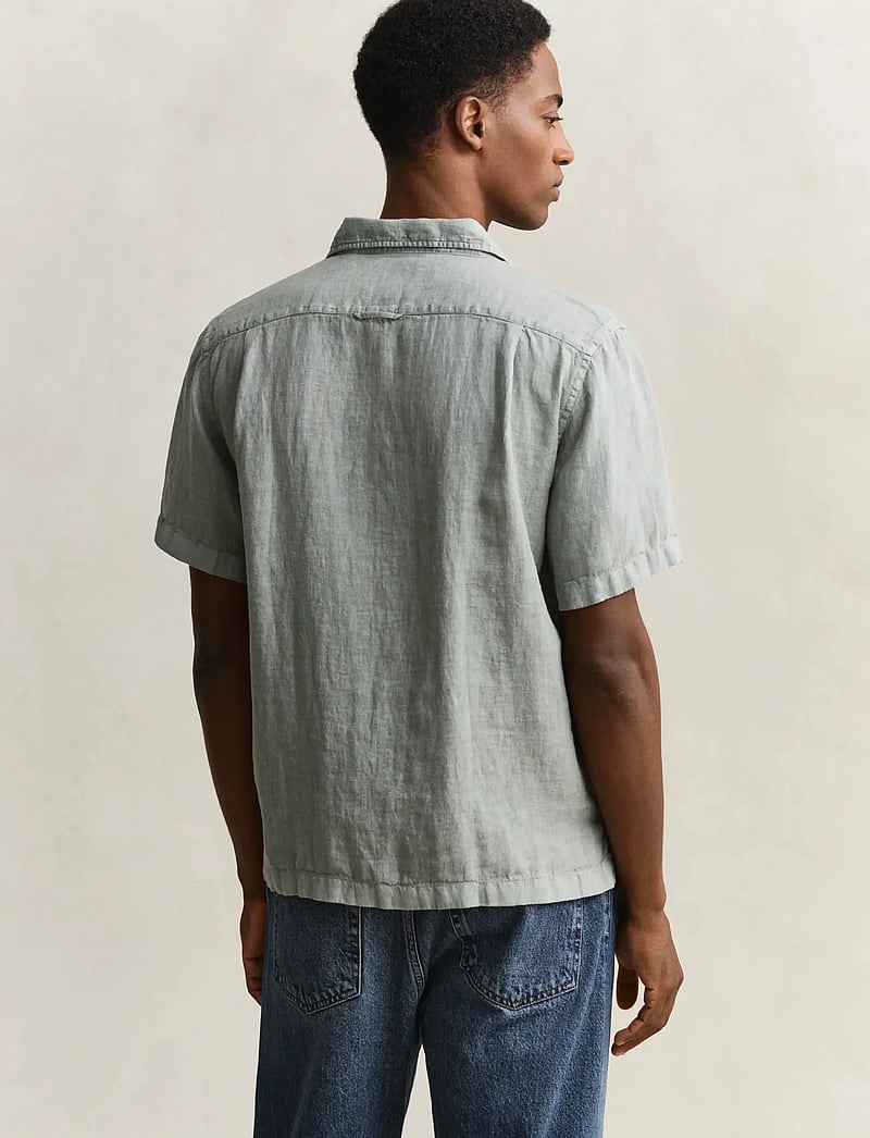 GANT - REG GMNT DYED LINEN SS CAMP SHIRT - kurzarmhemden - ceramic grey - 2