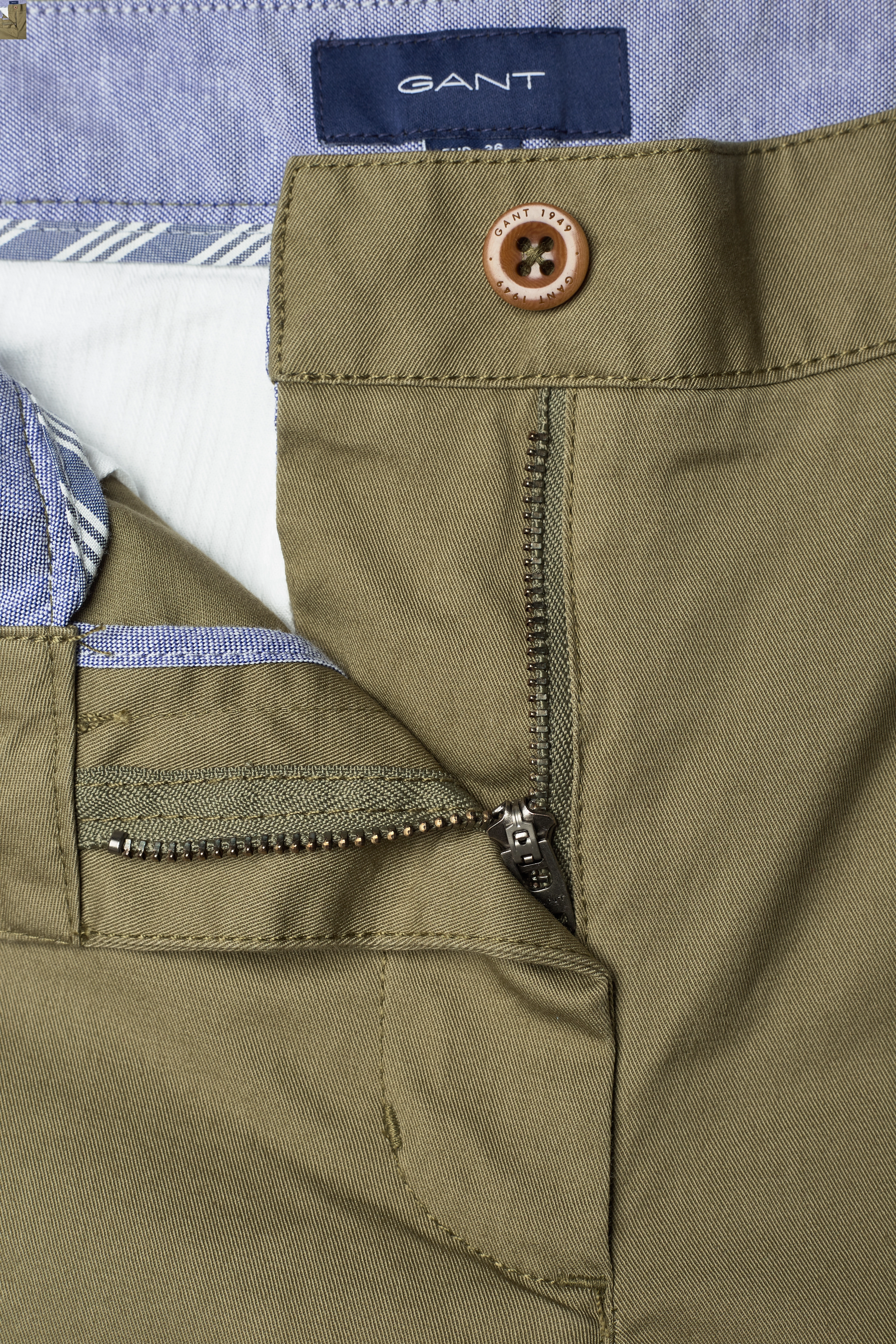 GANT - SLIM CLASSIC CHINO SHORTS - utility green - 3