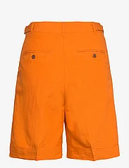 GANT - D2. HW LINEN BLEND LONG SHORTS - „chino“ stiliaus šortai - sweet orange - 1