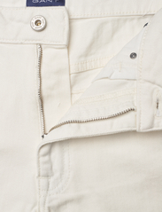 GANT - WHITE DENIM SHORTS - jeansshorts - eggshell - 3