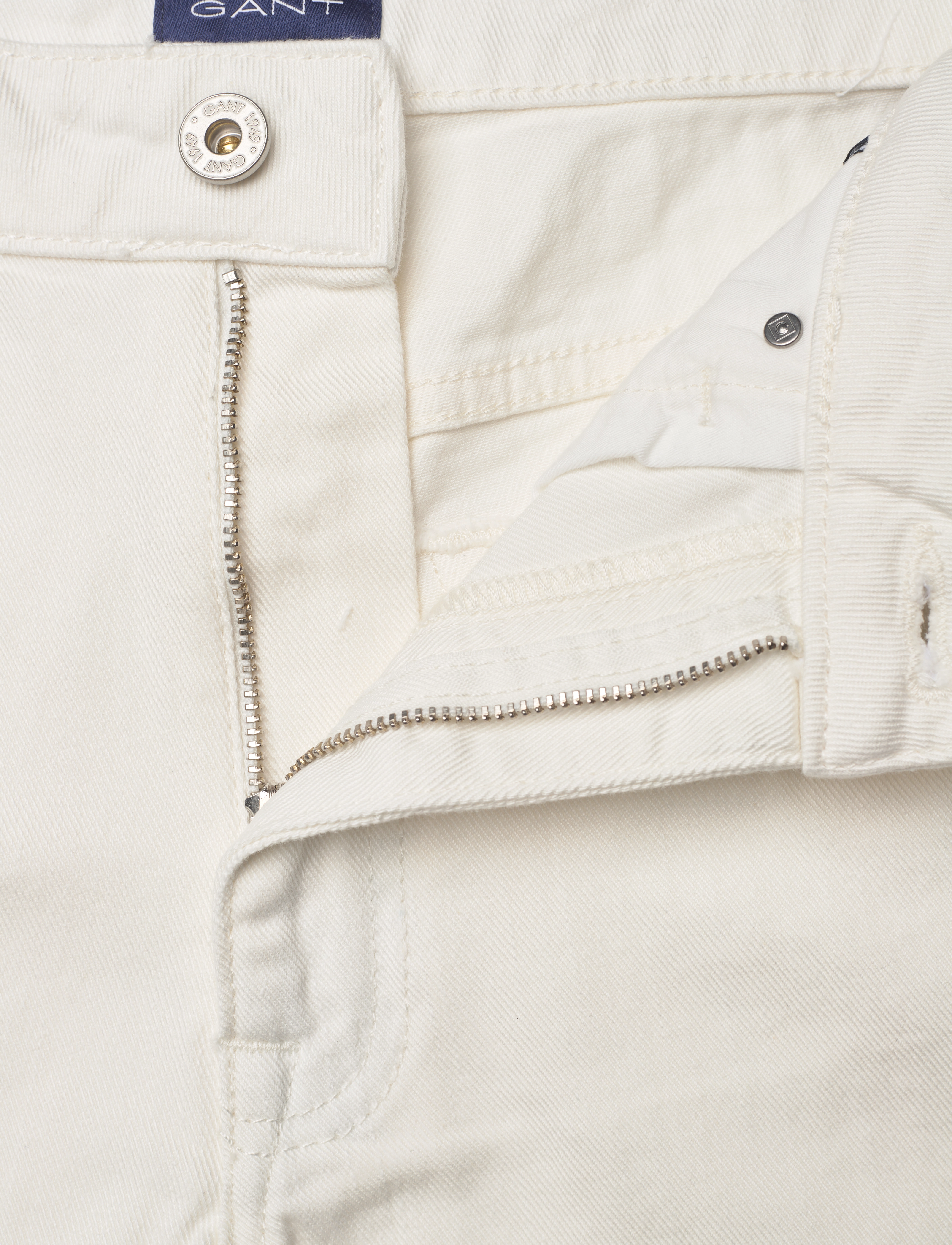 GANT - WHITE DENIM SHORTS - eggshell - 3