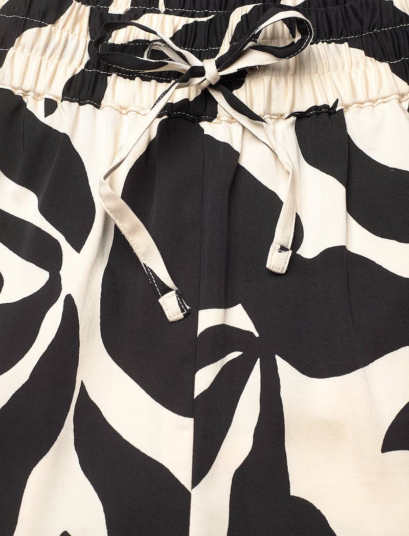 GANT - REL PALM PRINT PULL ON SHORTS - casual shorts - soft oat - 3