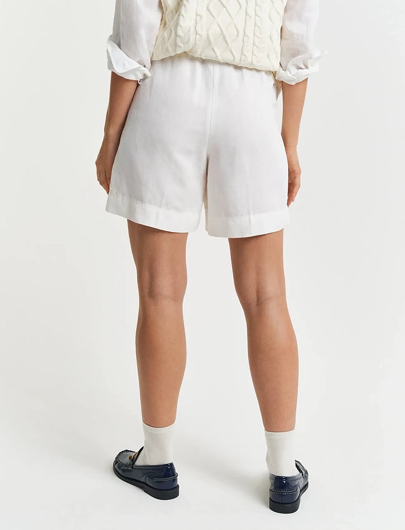 GANT - REL LINEN BLEND PULL ON SHORTS - linen shorts - eggshell - 3