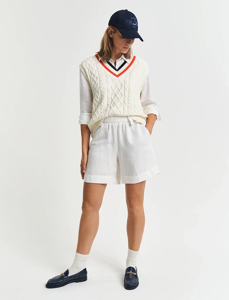 GANT - REL LINEN BLEND PULL ON SHORTS - linen shorts - eggshell - 4