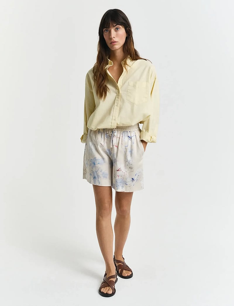 GANT - REL FLORAL PRINT SHORTS - casual shorts - putty - 0