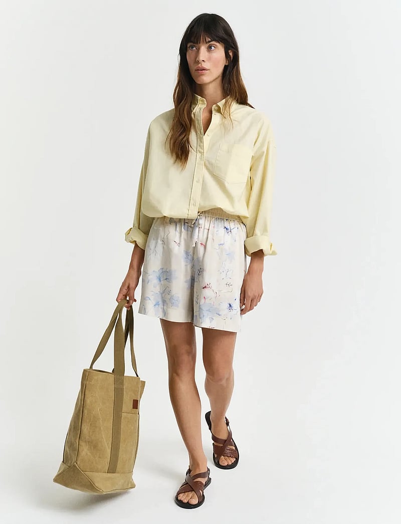 GANT - REL FLORAL PRINT SHORTS - casual shorts - putty - 4
