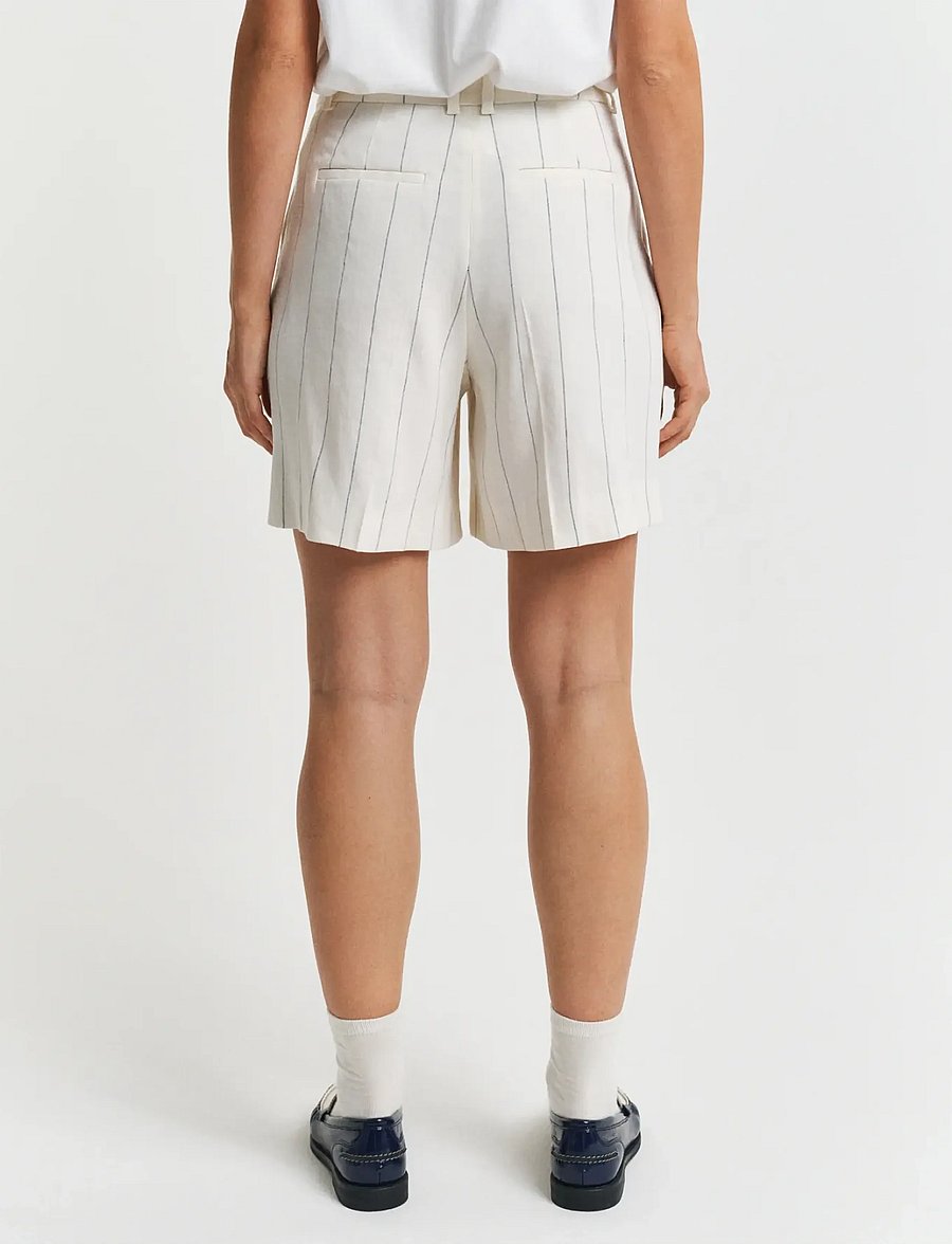 Gant - PINSTRIPE LINEN SHORTS - linen shorts - eggshell - 3