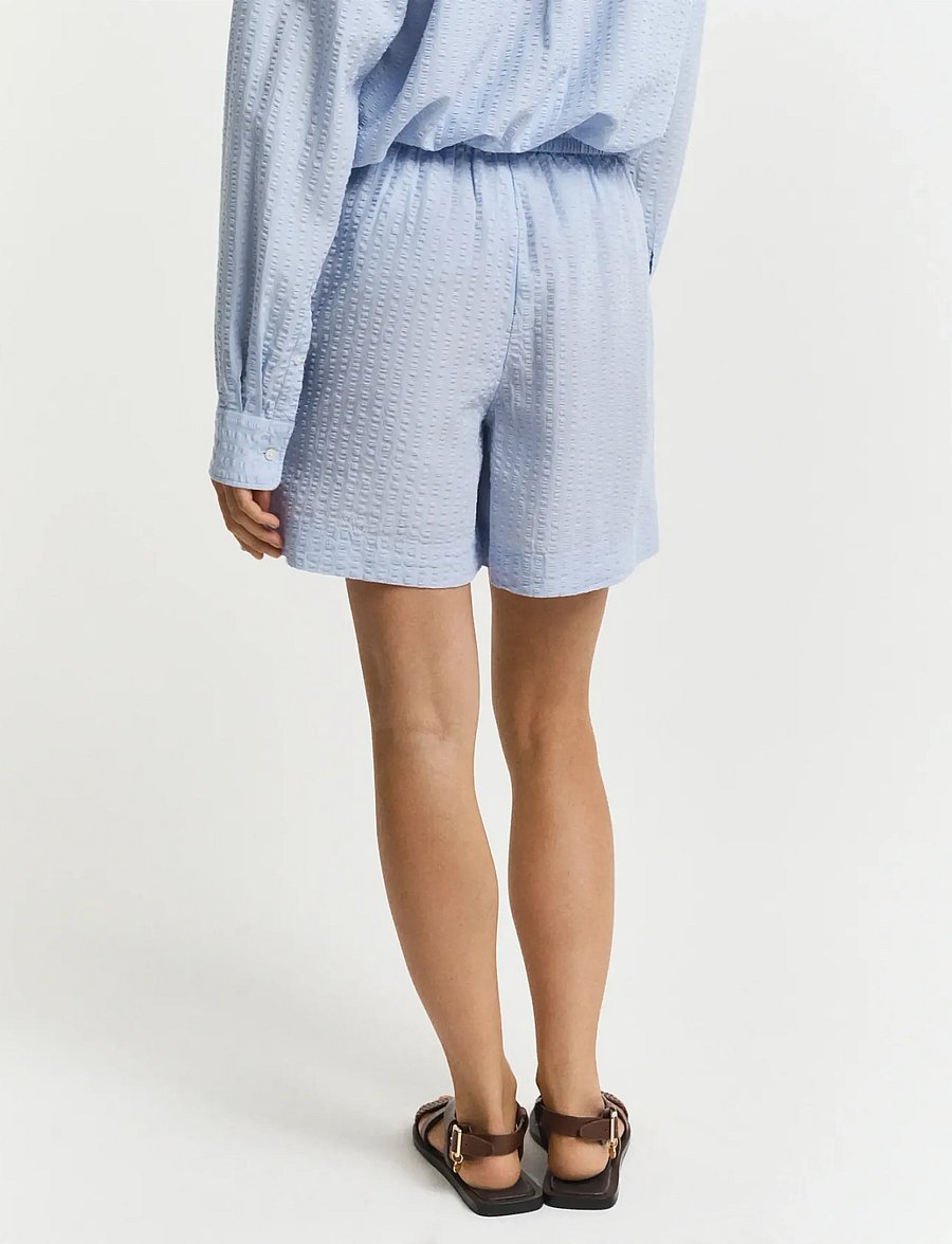 Gant - TONAL STRIPED SEERSUCKER SHORTS - casual shorts - fresh blue - 3