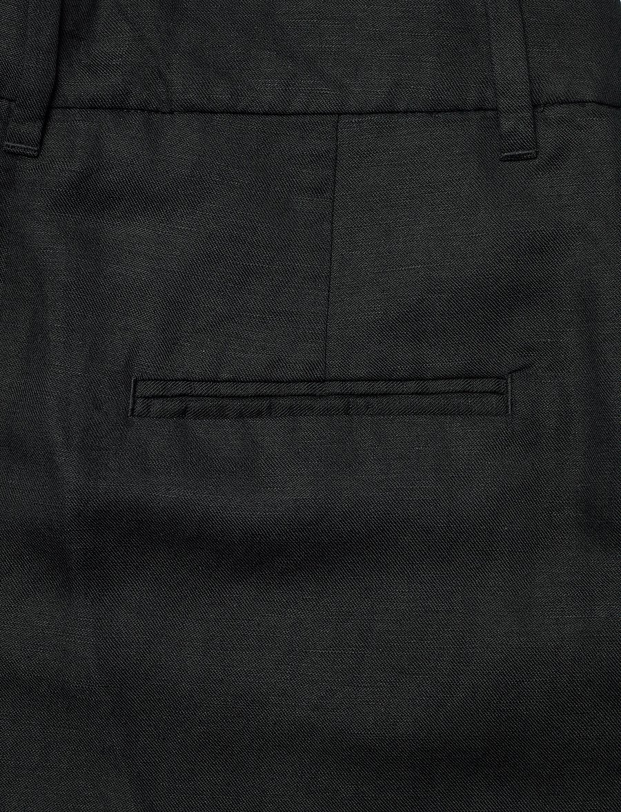 Gant - TAILORED LINEN BLEND SHORTS - leinen-shorts - black - 4