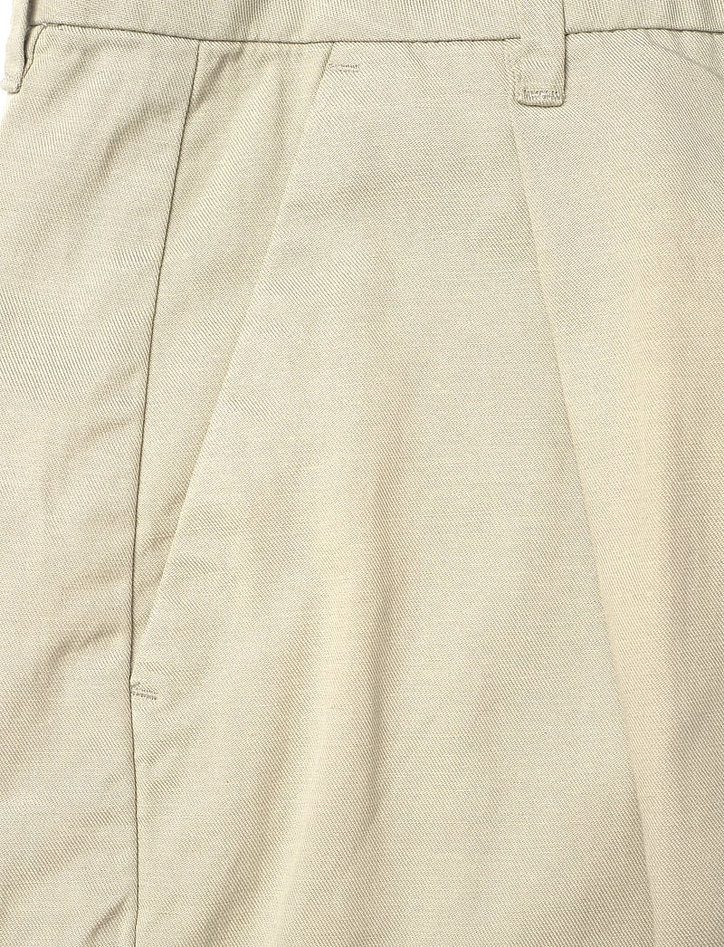 GANT - TAILORED FLUID SHORTS - chino-shorts - country beige - 2