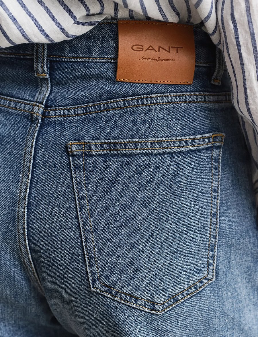 Gant - DENIM SHORTS - farkkushortsit - semi light blue broken in - 3