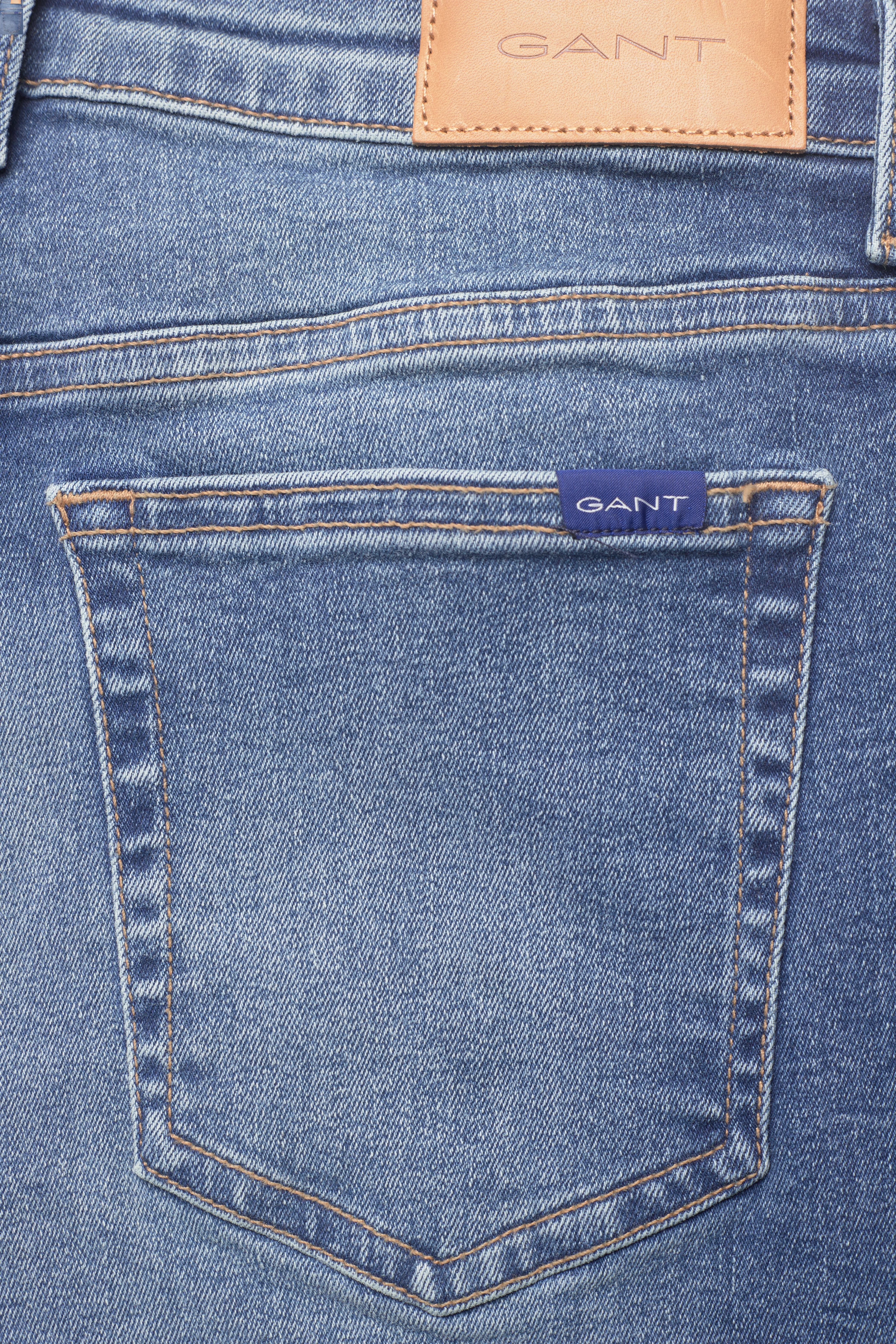 GANT - D1. FARLA CROPPED JEANS - mid blue worn in - 4
