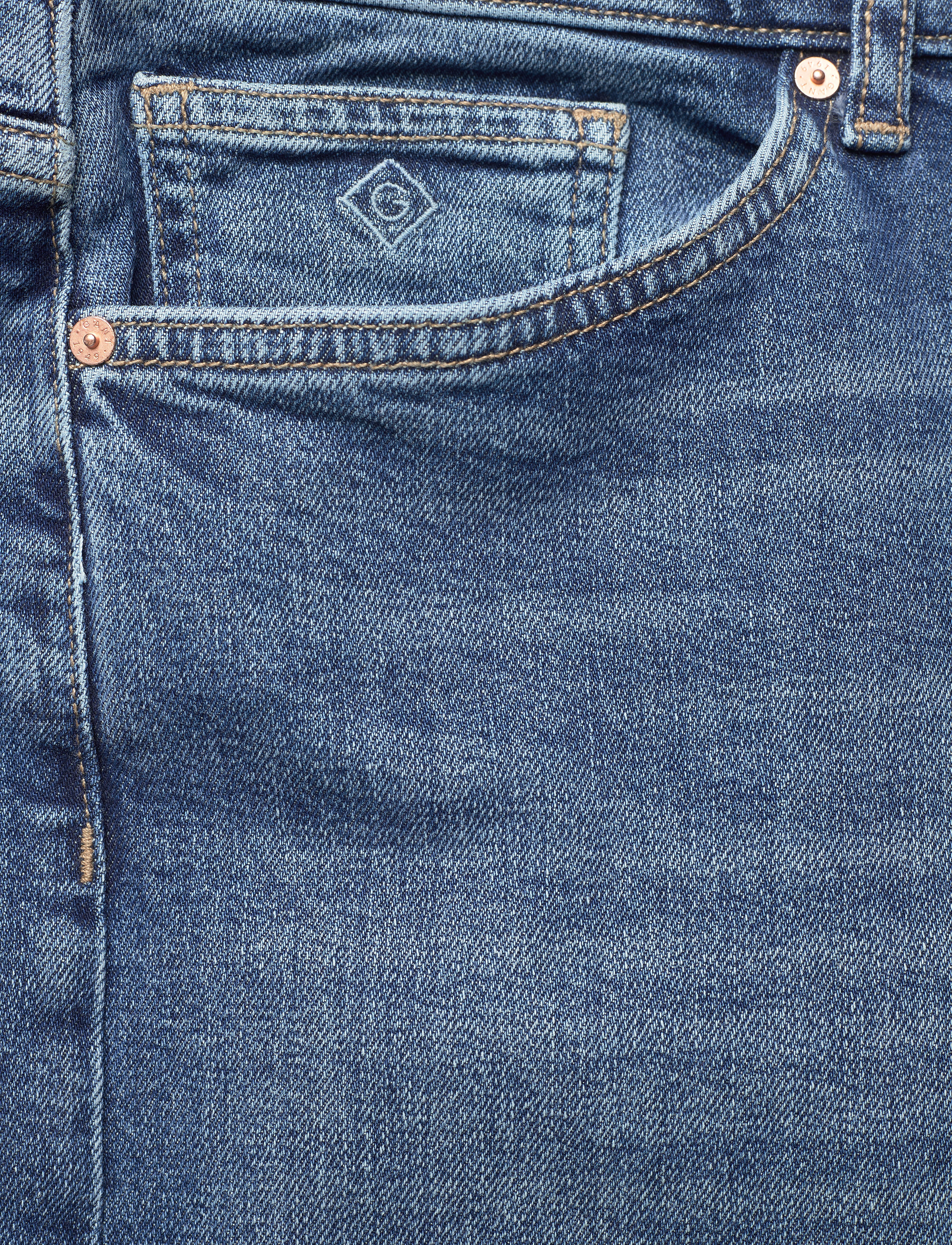 GANT - D1. CROPPED BOYFRIEND JEANS - mid blue worn in - 2