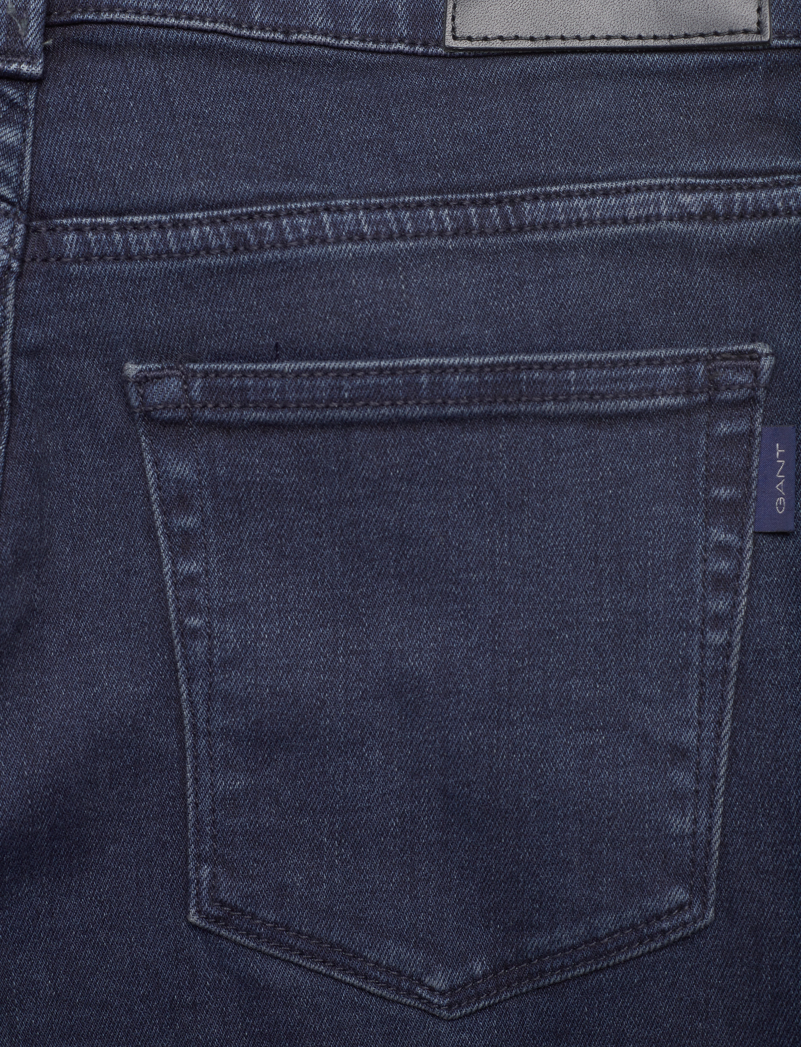 GANT - D1. SLIM BOOTCUT JEANS - dark blue broken in - 4