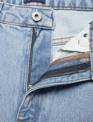 GANT - D1. STRAIGHT HW CROPPED JEANS - raka jeans - light blue vintage - 3