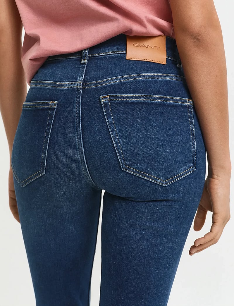 GANT - CROPPED SLIM STRETCH JEANS - slim fit jeans - dark blue broken in - 4