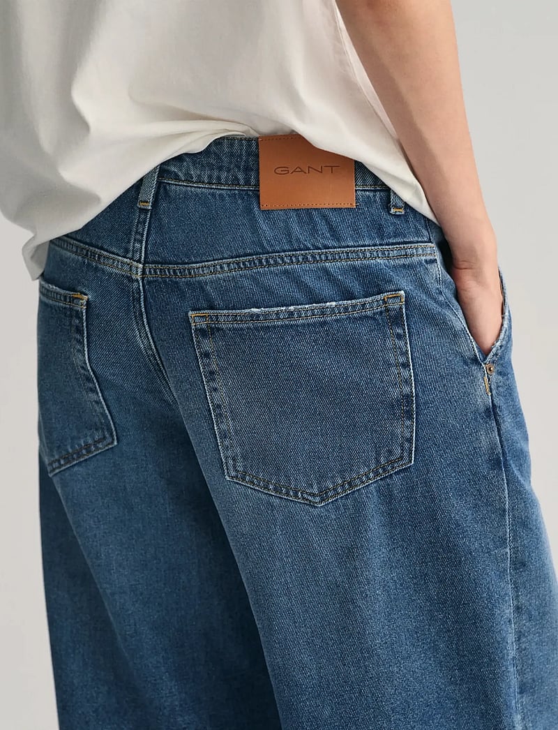 Gant - LOW WIDE LEG JEANS - brede jeans - mid blue vintage - 4