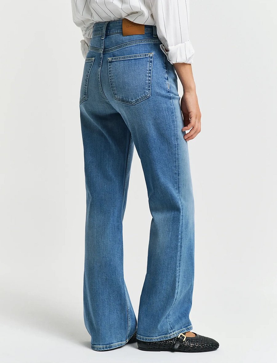 Gant - SLIM FLARE JEANS - jeans évasés - semi light blue broken in - 3