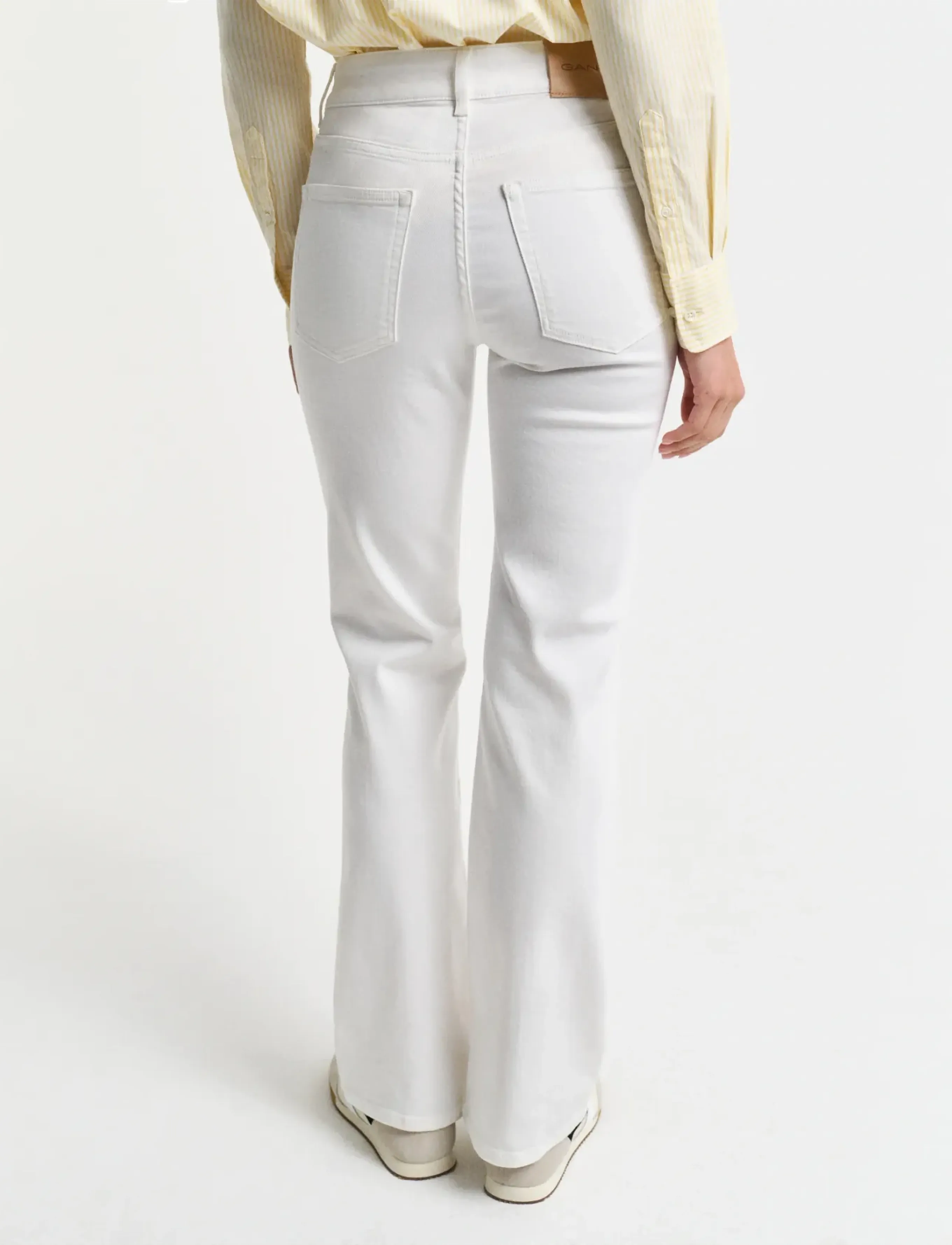 Gant - SLIM FLARE WHITE JEANS - schlaghosen - eggshell - 3