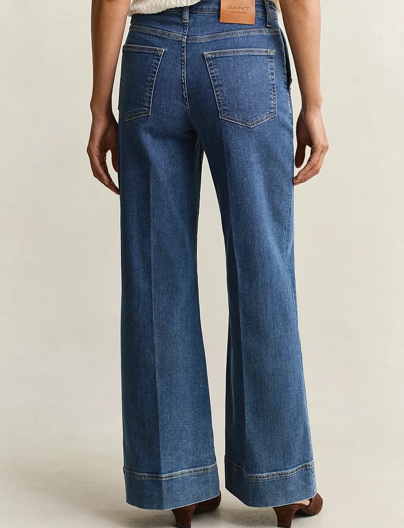 GANT - FLARE NAUTICAL JEANS - hosen mit weitem bein - mid blue - 2