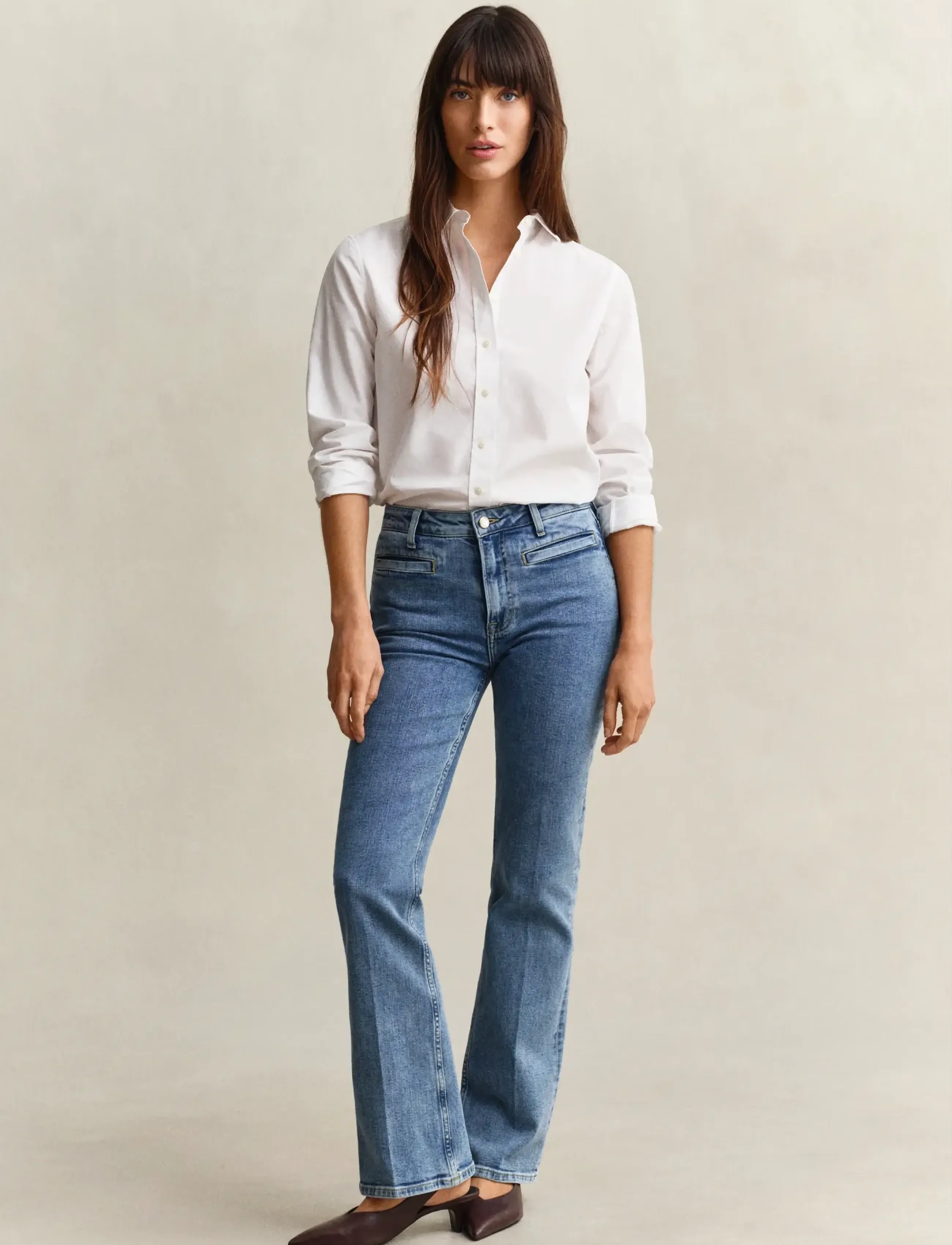 Gant SLIM FLARE MONOGRAM JEANS - Transitional Layering - SEMI LIGHT BLUE WORN IN / blue