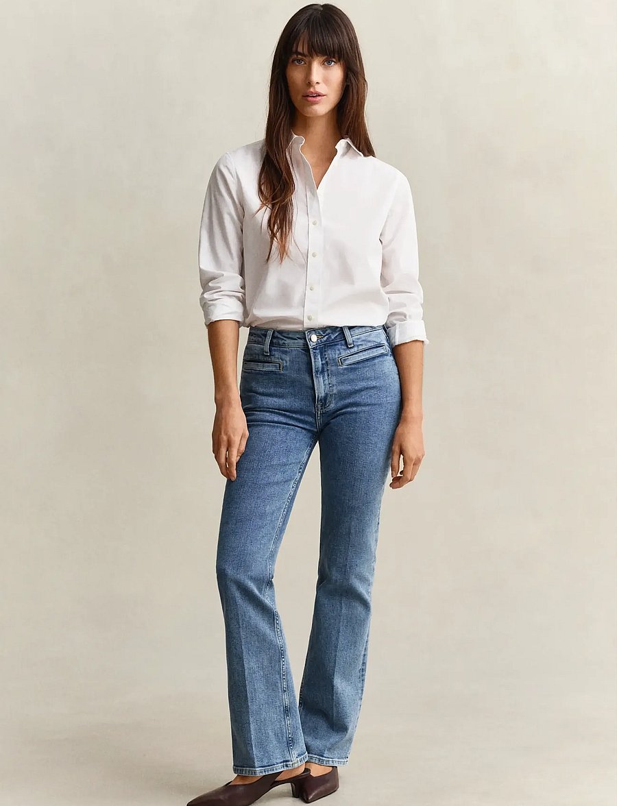 Gant - SLIM FLARE MONOGRAM JEANS - schlaghosen - semi light blue worn in - 0