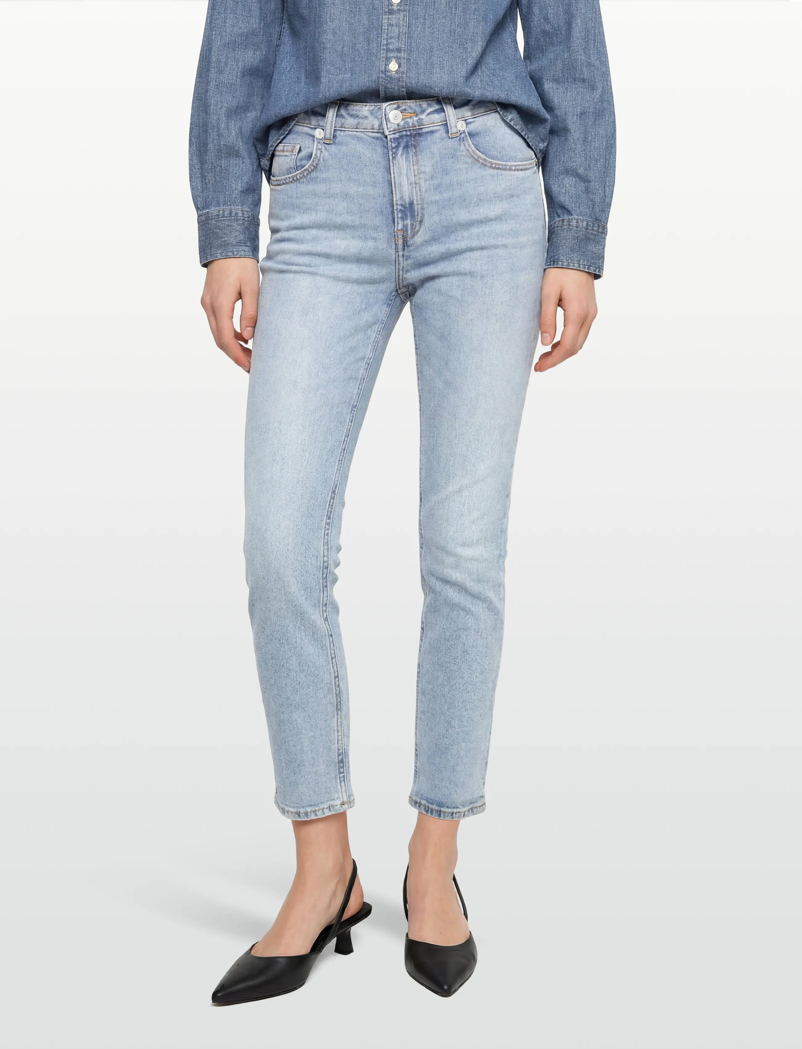 Gant - Straight Cropped Jeans - straight jeans - light blue worn in - 3