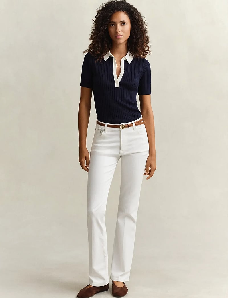 GANT - SLIM FLARE STRETCH JEANS - alt eriti laia säärega teksad - eggshell - 0