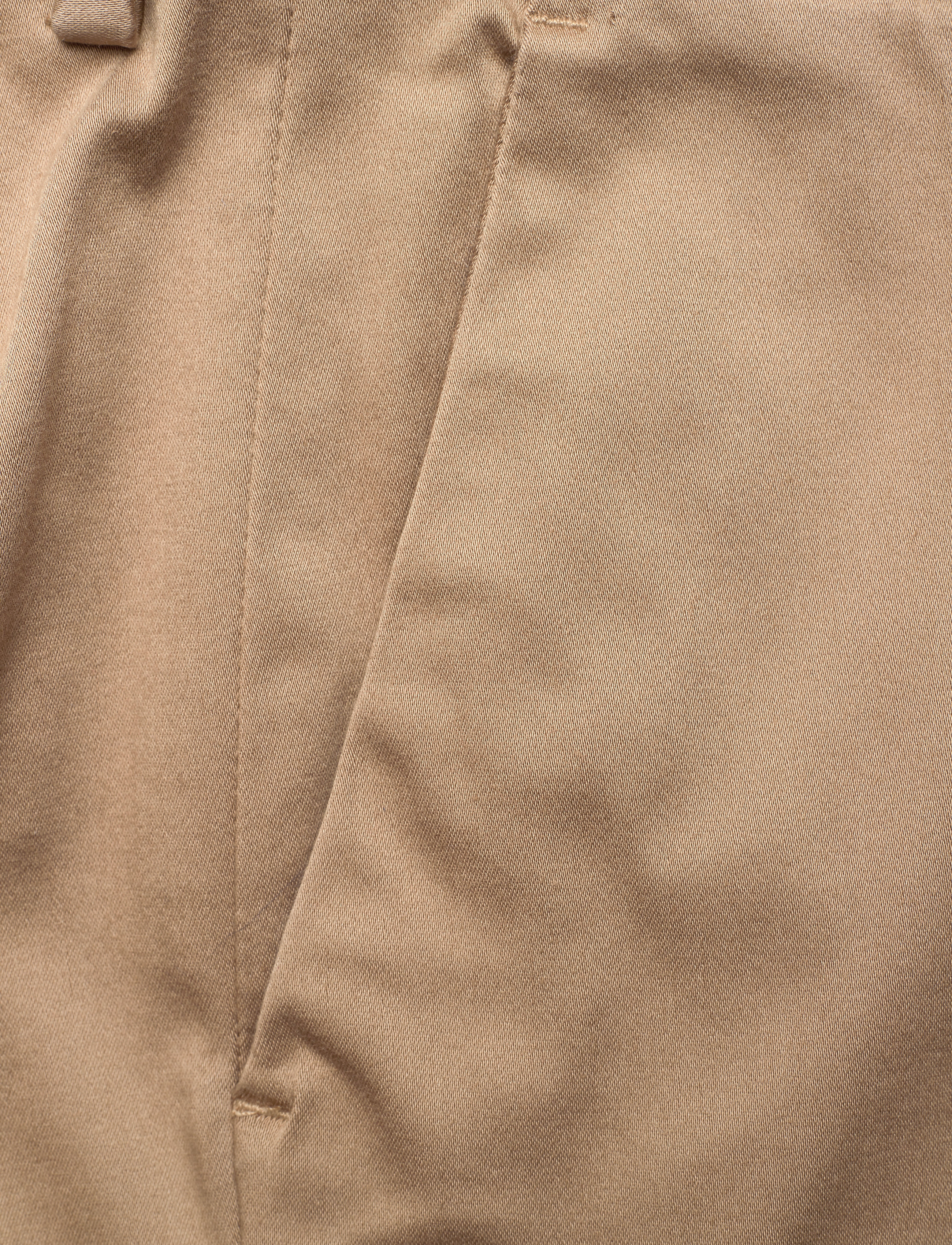 GANT - D1. TP SATIN SLACK - warm khaki - 2
