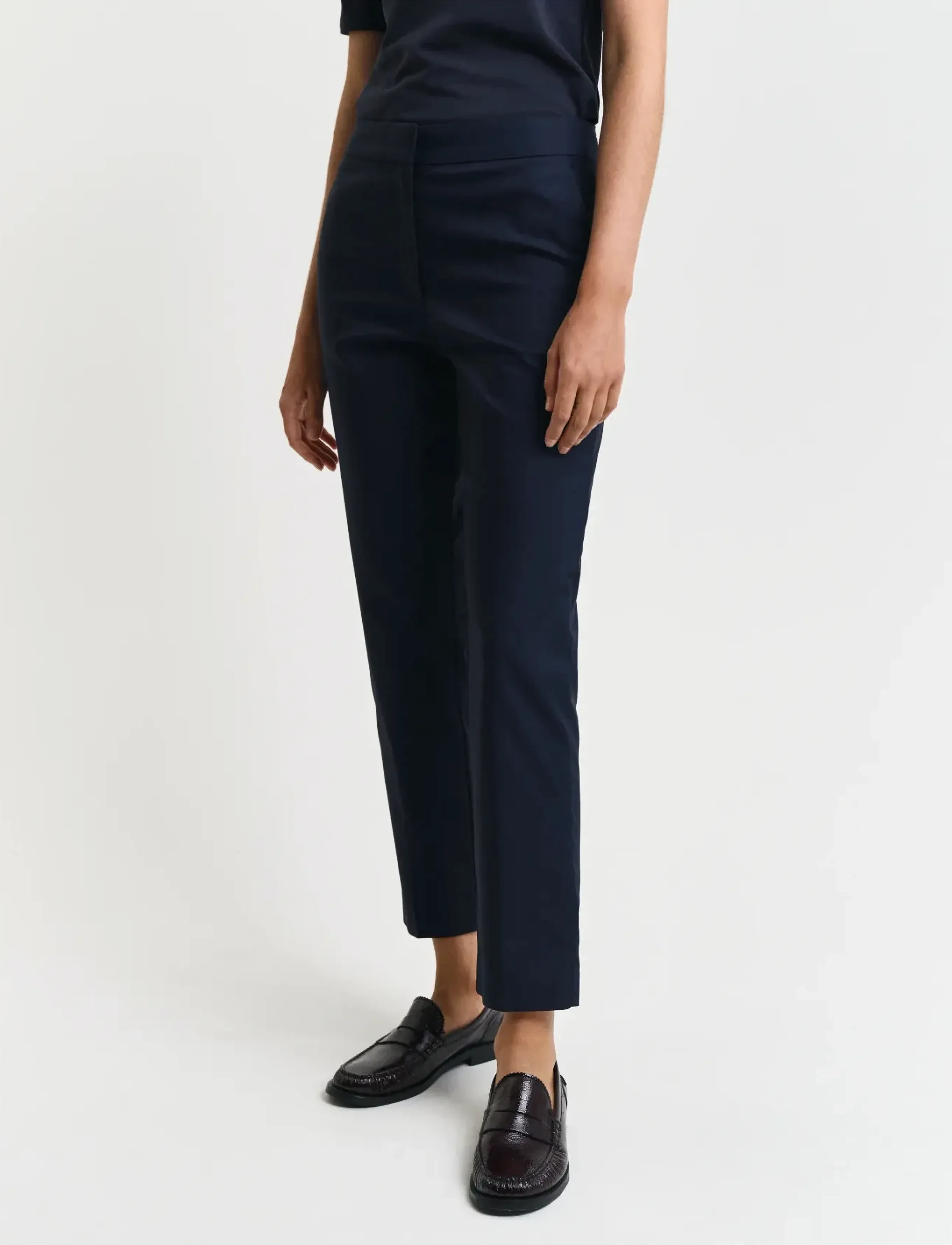 Gant - SLIM SLACK - slim fit trousers - evening blue - 4